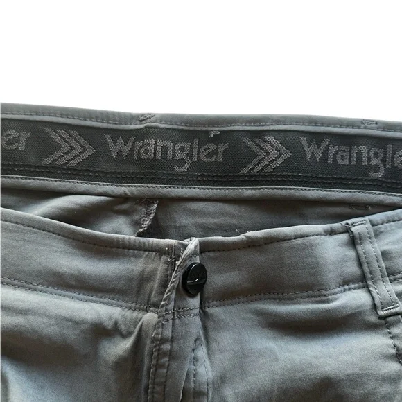 WRANGLER SHORTS MEN’S GRAY ELASTIC STRETCH HIKER SZ 42 - Picture 9 of 15